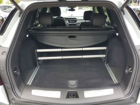 Certified 2024 Cadillac XT5 Premium Luxury w/ Technology Package FWD image 10