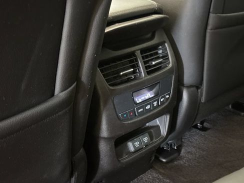 Used 2018 Acura MDX SH-AWD image 15