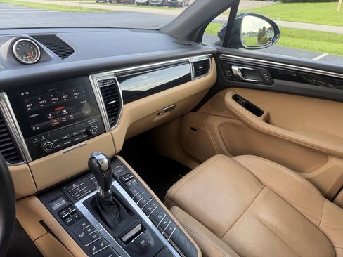 Used 2017 Porsche Macan S AWD/4WD image 39