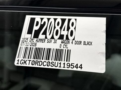 Certified 2025 GMC Hummer EV 3X AWD/4WD image 35
