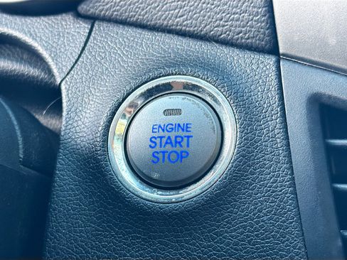 Used 2013 Hyundai Elantra Limited w/ Technology Pkg image 31