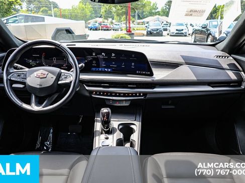 Used 2024 Cadillac XT4 Premium Luxury FWD image 29