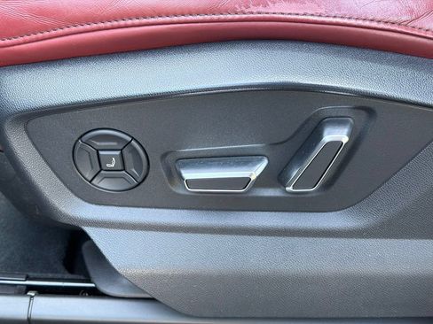 Used 2022 Audi SQ7 Prestige AWD/4WD image 15