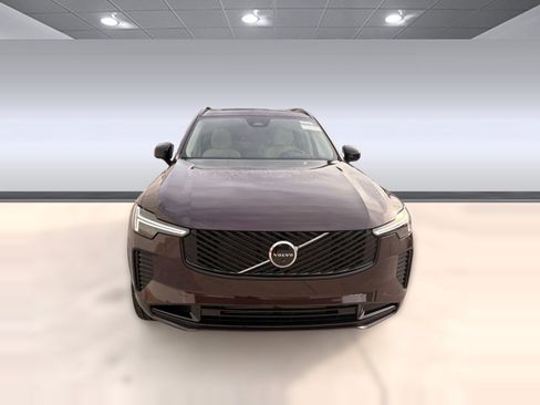 New 2026 Volvo XC90 T8 Ultra w/ Protection Package AWD/4WD image 6