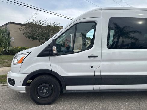 Used 2025 Ford Transit 350 XLT RWD image 24