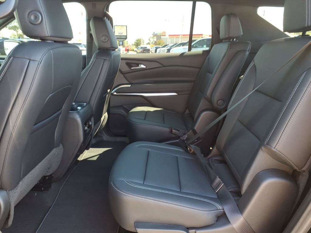 New 2027 Chevrolet Traverse LT w/ Sun and Wheel Package AWD/4WD image 14