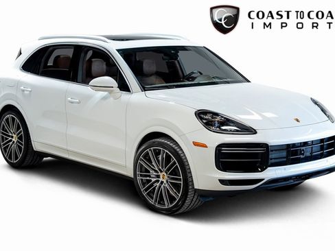 Used 2021 Porsche Cayenne Turbo image 1