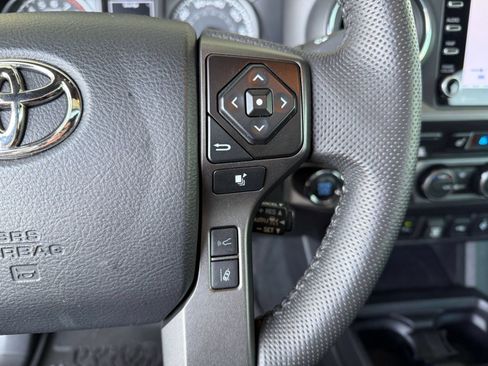 Used 2023 Toyota Tacoma TRD Pro AWD/4WD image 32