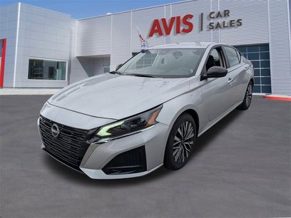 Used 2024 Nissan Altima 2.5 SV