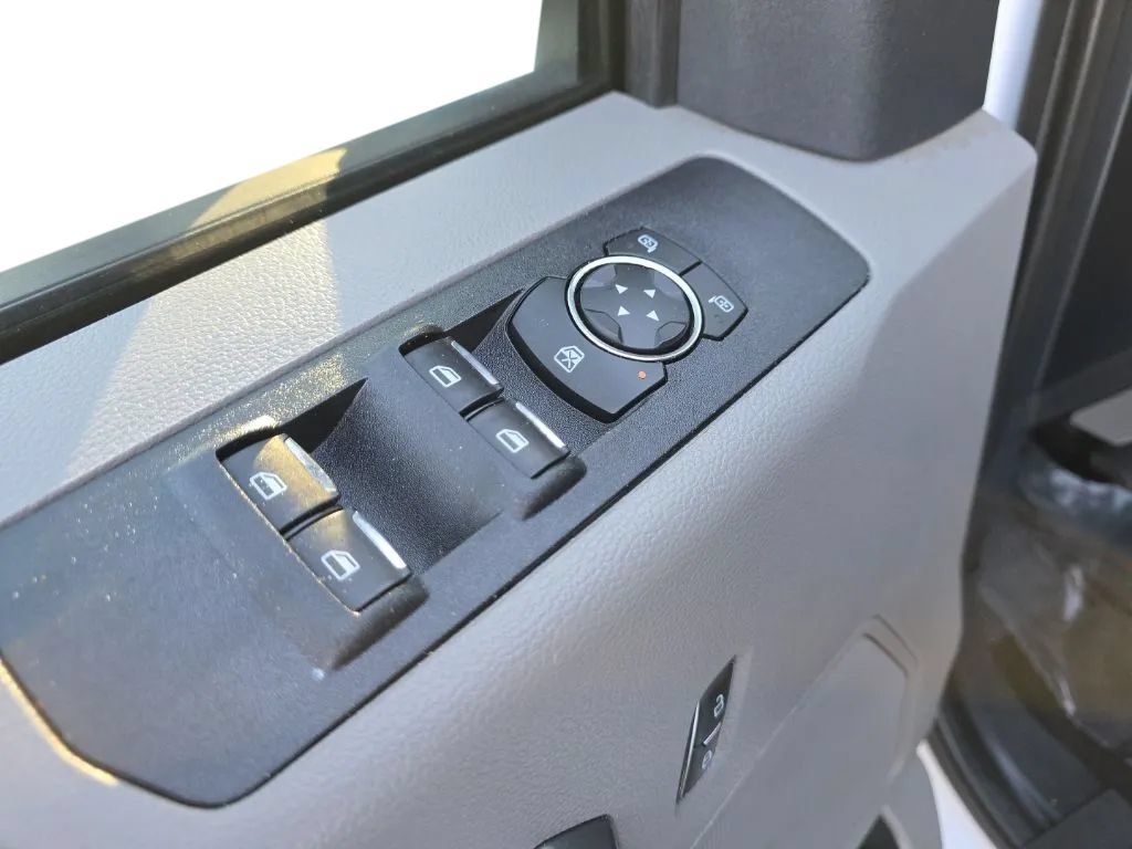 Used 2022 Ford F250 XLT AWD/4WD image 13