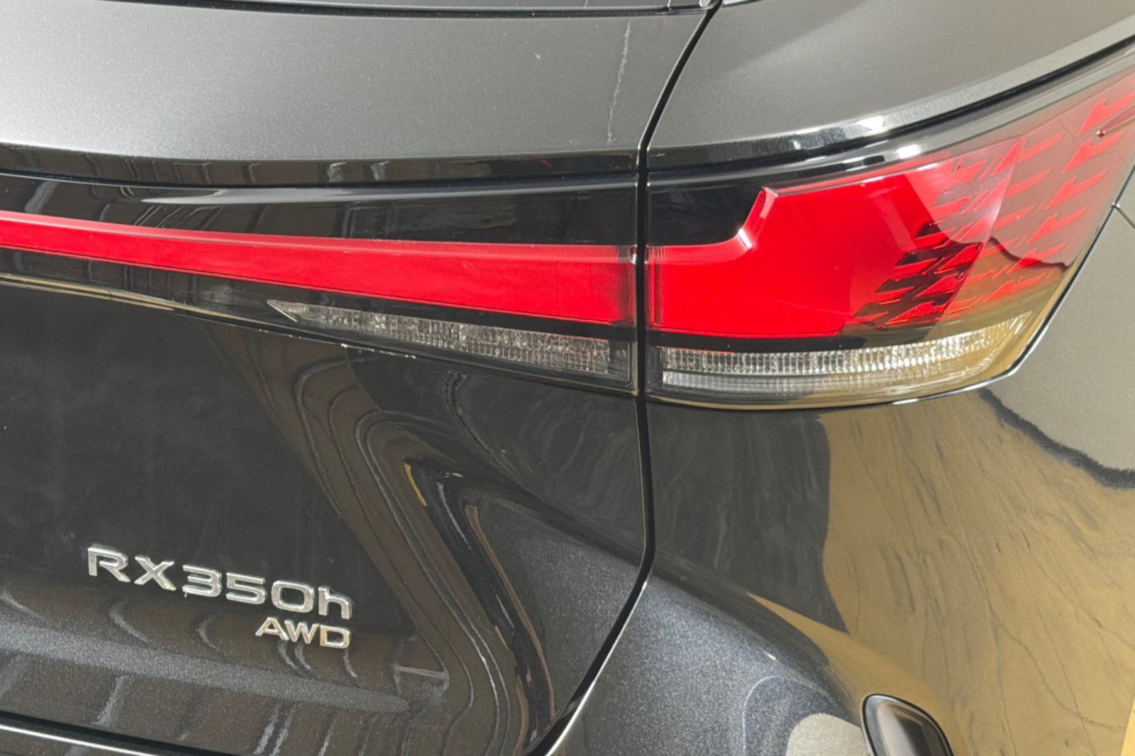 Used 2025 Lexus RX 350 w/ Convenience Package AWD/4WD image 25
