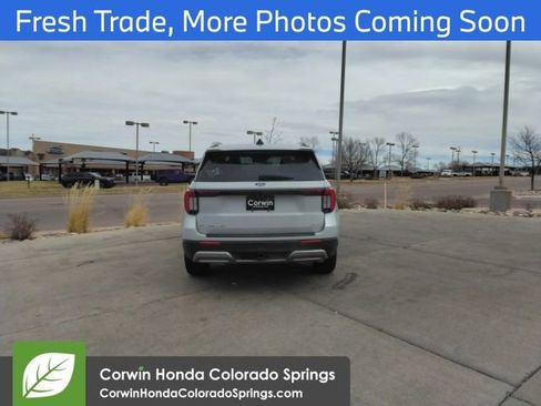 Used 2025 Ford Explorer Platinum w/ LUX Leather Package image 4
