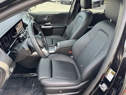 Used 2025 Mercedes-Benz GLA 250 image 16
