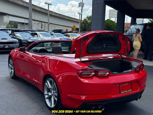 Used 2020 Chevrolet Camaro LT RWD image 26