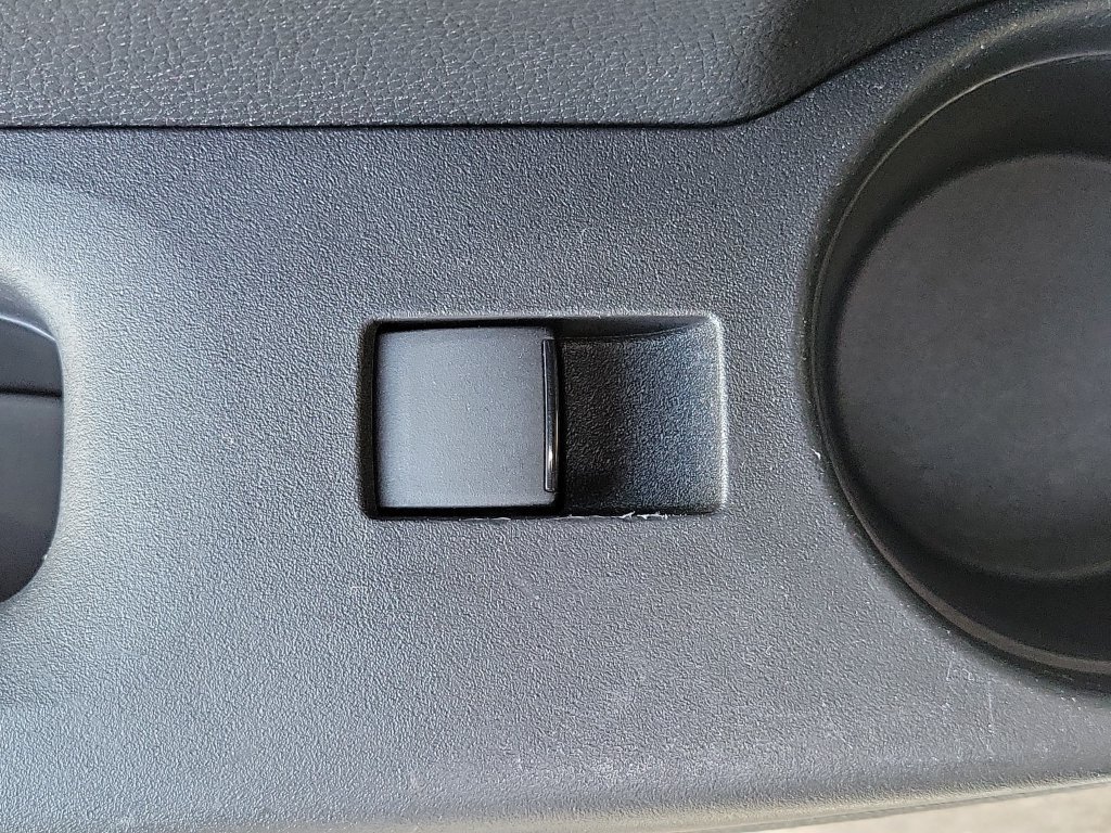 Used 2024 Toyota Corolla Cross AWD Hybrid image 19