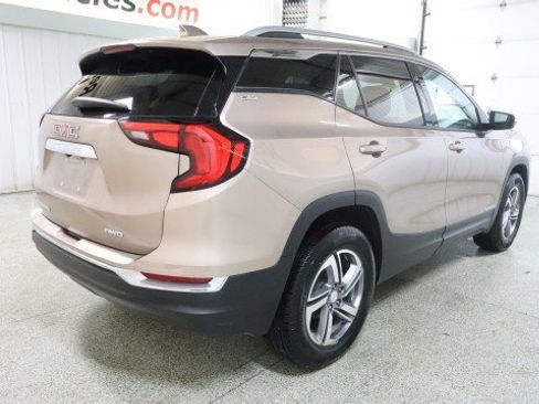Used 2018 GMC Terrain SLT image 6