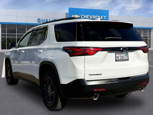 Certified 2023 Chevrolet Traverse LS w/ Midnight/Sport Edition FWD image 5