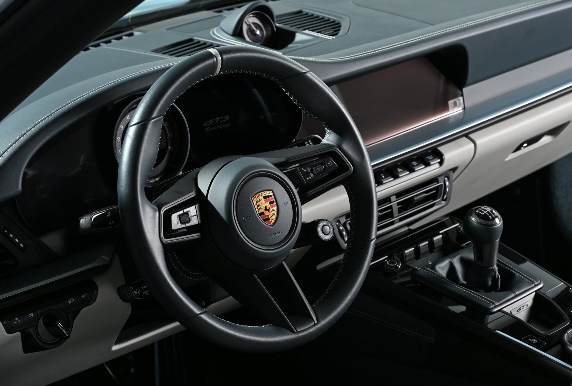 Used 2022 Porsche 911 GT3 RWD image 17