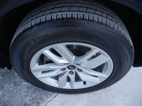 Certified 2023 Audi Q5 2.0T Premium w/ Convenience Package image 13