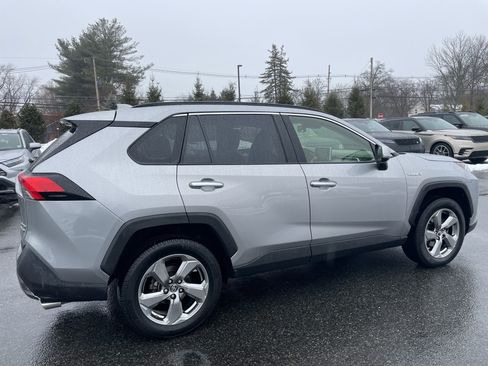 Used 2019 Toyota RAV4 Limited image 7