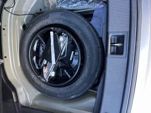 Used 2014 Mercedes-Benz C 250 Sport image 23