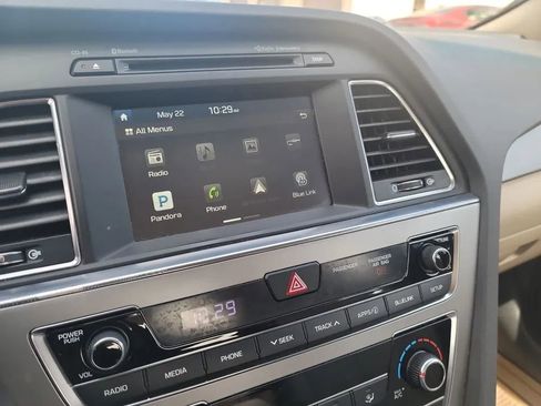 Used 2016 Hyundai Sonata SE FWD image 18