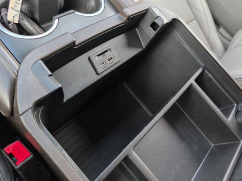 Used 2021 GMC Yukon SLT image 24