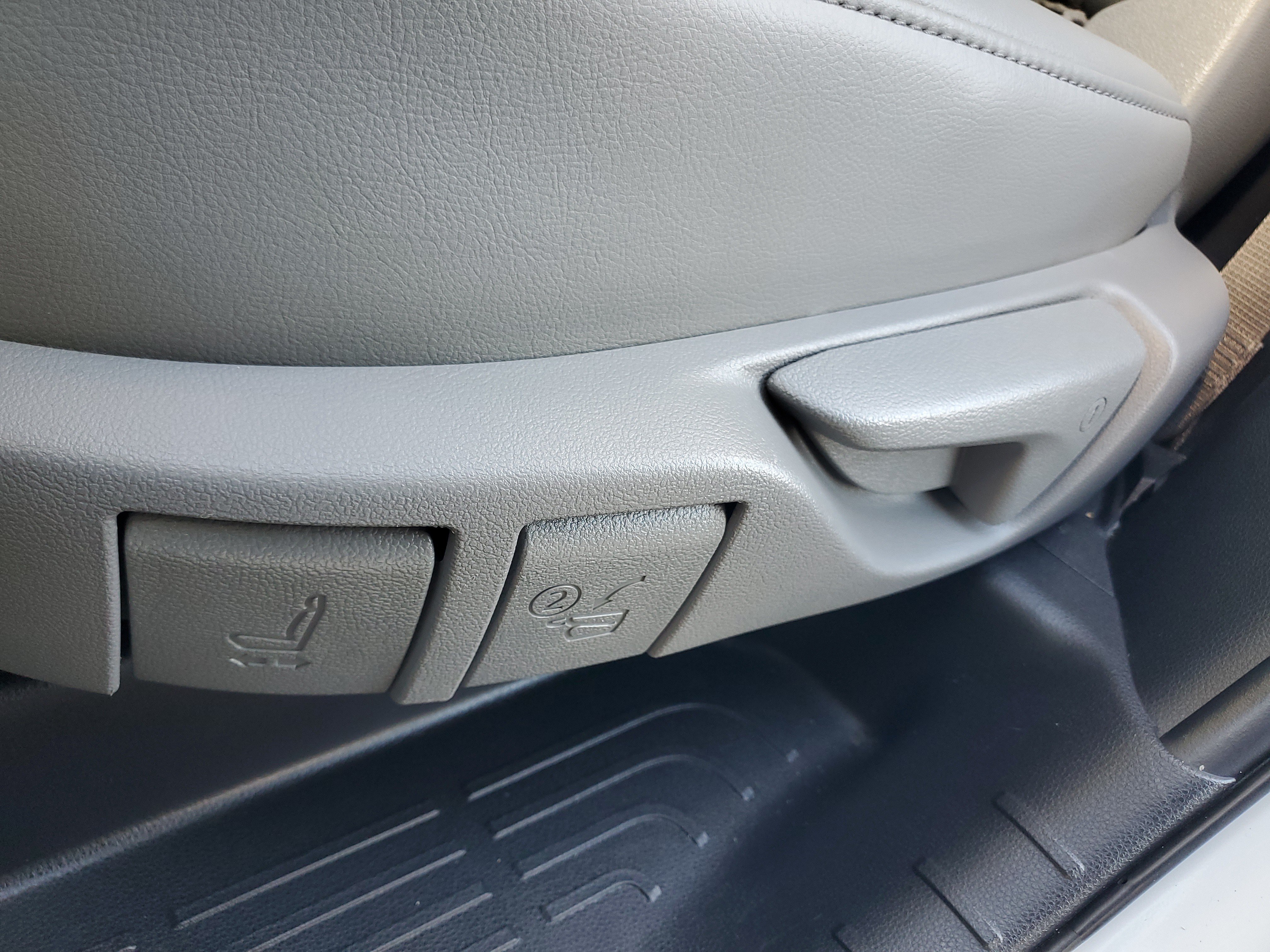 Certified 2026 Toyota Highlander AWD image 14
