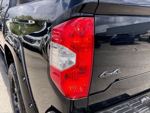 Used 2017 Toyota Tundra SR5 image 20