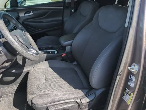 Used 2019 Hyundai Santa Fe SE FWD image 9