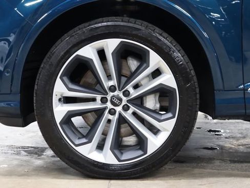 Used 2020 Audi Q7 3.0T Premium Plus AWD/4WD image 29