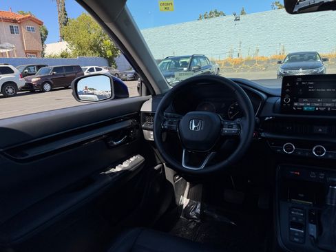 Used 2025 Honda CR-V EX-L image 22