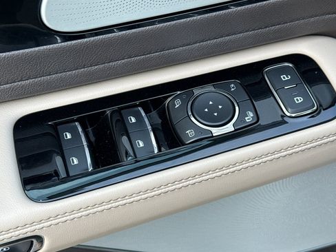 Used 2022 Lincoln Aviator Reserve w/ Equipment Group 201A image 12