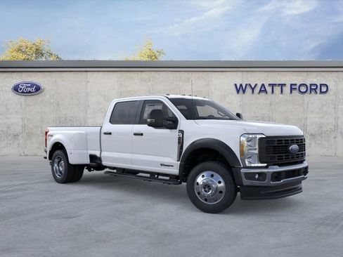 New 2026 Ford F450 4x4 Crew Cab Super Duty image 8