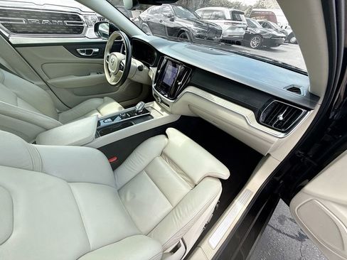 Used 2022 Volvo S60 B5 Inscription FWD image 33