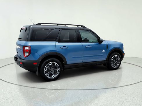 Used 2025 Ford Bronco Sport Outer Banks w/ Outer Banks Tech Package+ AWD/4WD image 8
