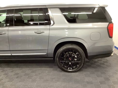 Used 2022 GMC Yukon XL Denali image 4