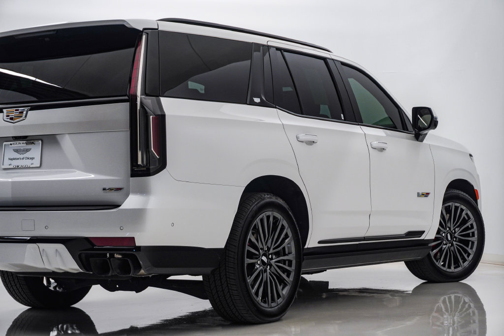 Used 2023 Cadillac Escalade V w/ Heavy-Duty Trailer Package AWD/4WD image 10