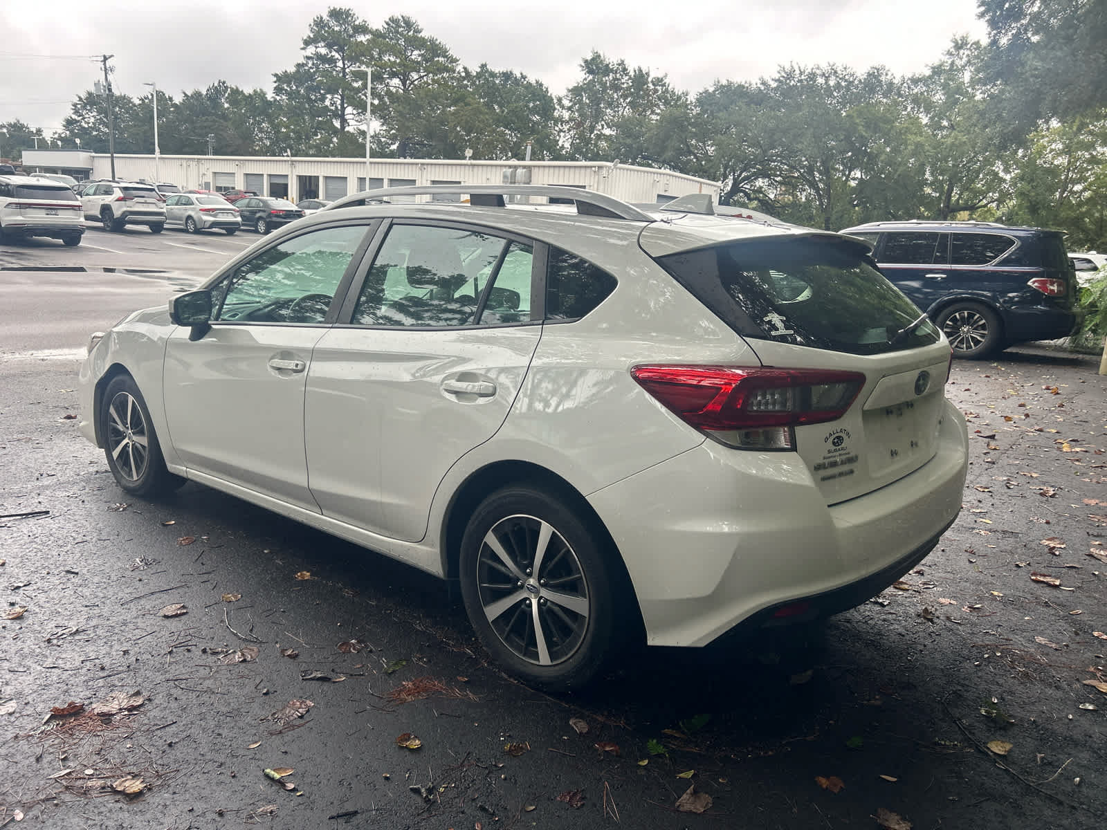 Used 2021 Subaru Impreza 2.0i Premium w/ Popular Package #2 AWD/4WD image 2