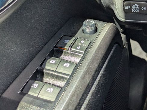 Certified 2023 Toyota Tacoma TRD Sport image 25