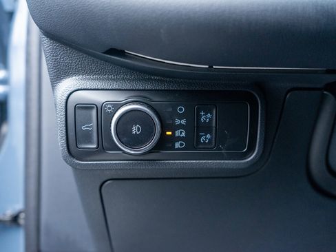 Used 2025 Ford Explorer ST-Line w/ Premium Package image 17