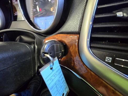 Used 2012 Jeep Grand Cherokee Limited image 19