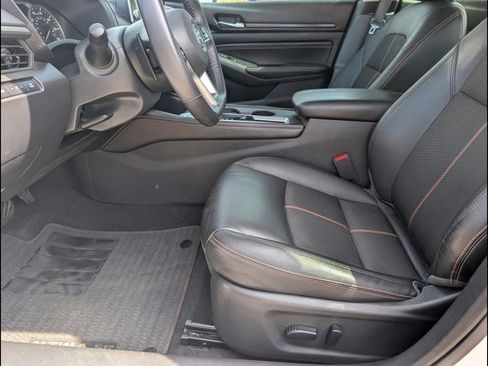 Used 2020 Nissan Altima 2.5 SR FWD image 12