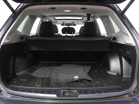 Used 2024 Subaru Forester Premium AWD/4WD image 19
