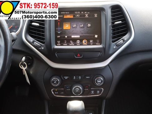 Used 2015 Jeep Cherokee Trailhawk AWD/4WD image 20