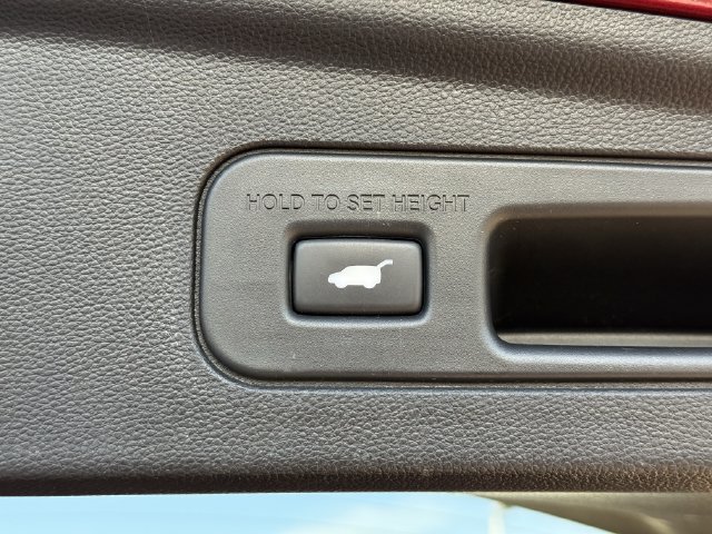 Used 2023 Acura MDX A-Spec AWD/4WD image 31