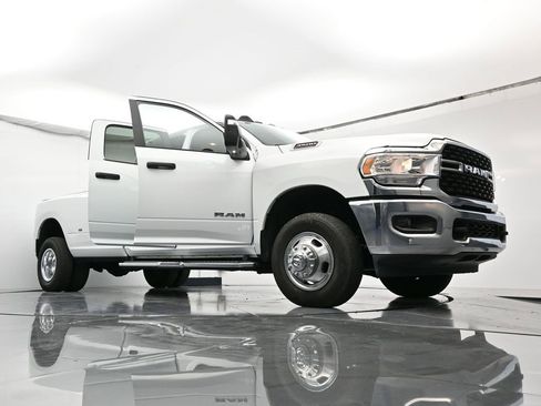 Used 2024 RAM 3500 Big Horn image 59