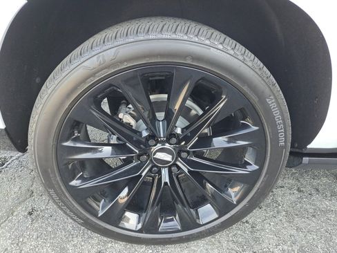 Certified 2026 Cadillac Escalade ESV Platinum Sport w/ LPO, ONYX Package image 18