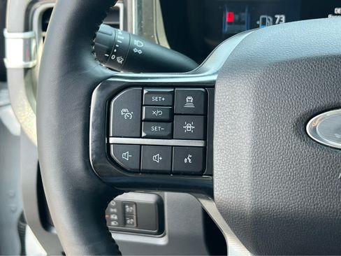 Used 2024 Ford F350 Platinum AWD/4WD image 33
