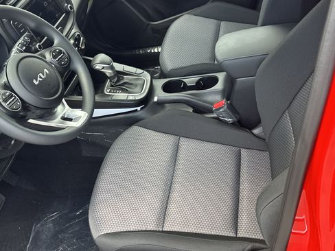 New 2025 Kia Soul LX w/ LX Technology Package image 13
